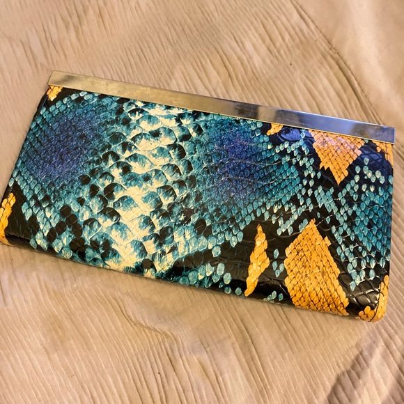 Snakeskin colored wallet - Picture 6 of 9
